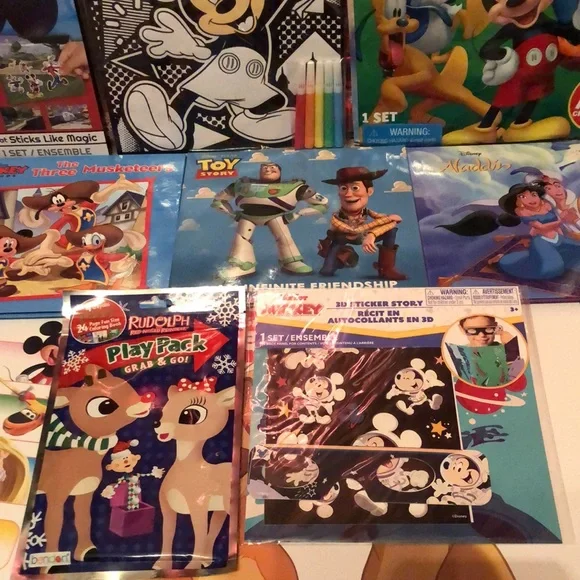 Disney Kid’s Gift Bundle - Picture 3 of 5